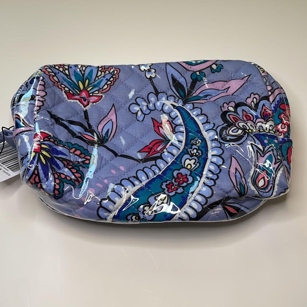 NWT Vera Bradley Iconic Medium Cosmetic Bag in Makani Paisley